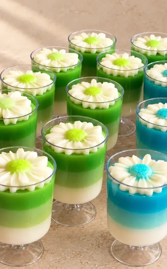 Panna Cotta Becher – persisches Catering Basel